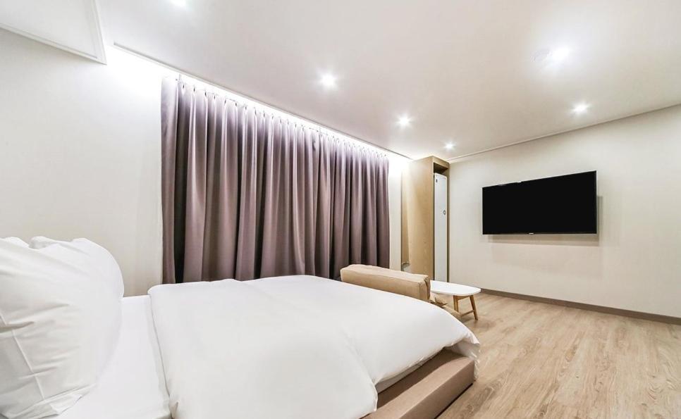 Centro Hotel Chilgok Eksteriør bilde